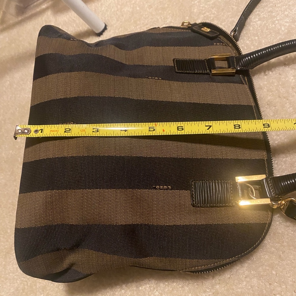 Gorgeous FENDI BAG! - Picture 9 of 12